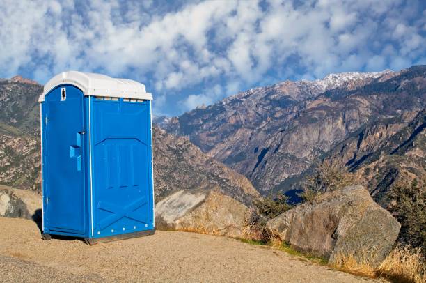 Best Portable restroom trailer rental  in Samsula Spruce Creek, FL